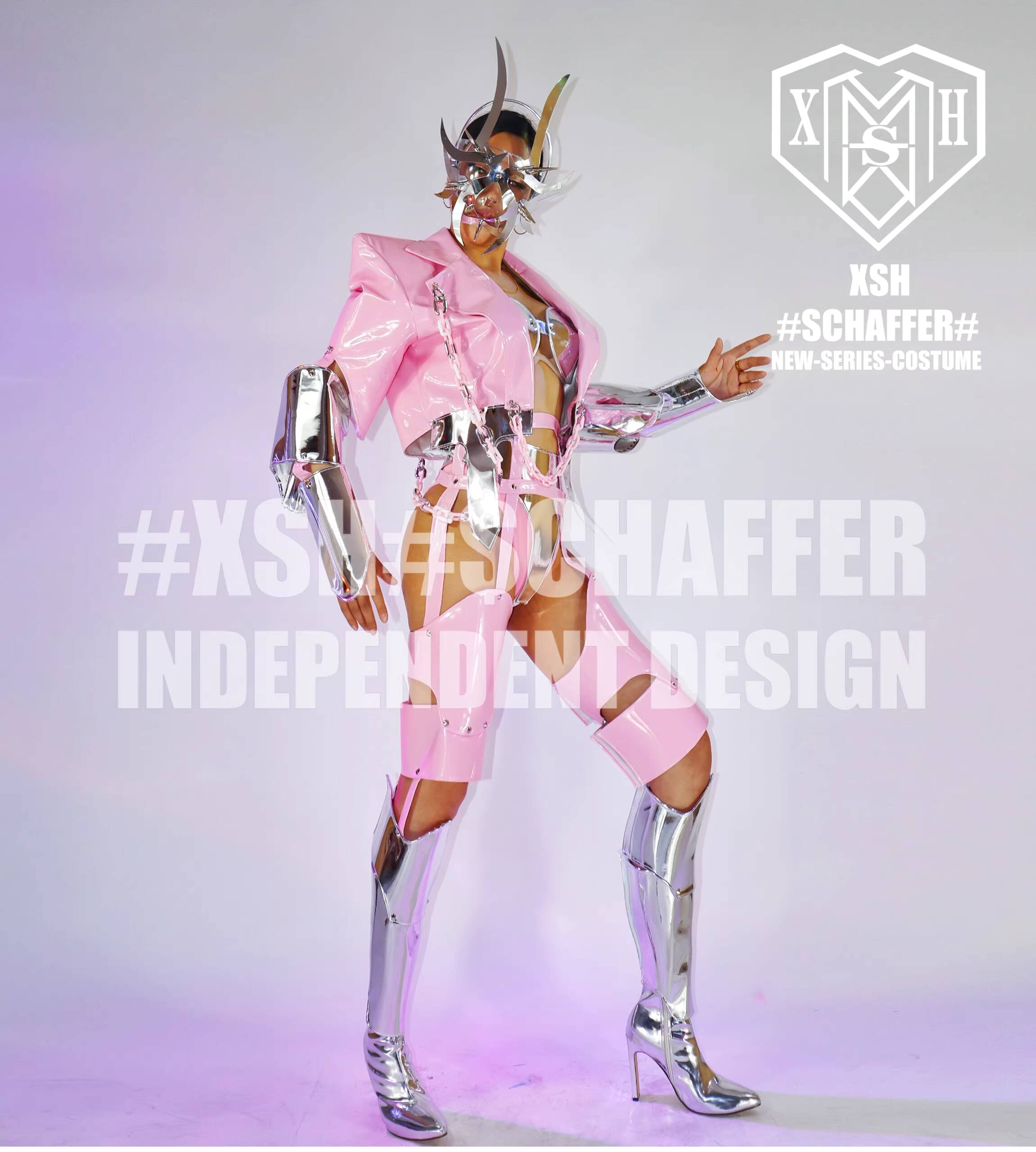 Costume de scène DS personnali - Tech Queen avis et prix